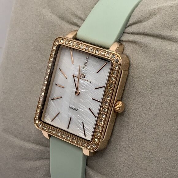 Oceanaut OC0277 Women's Green Rubber Analog Dial Quartz Wrist Watch YR129 - Picture 3 of 9